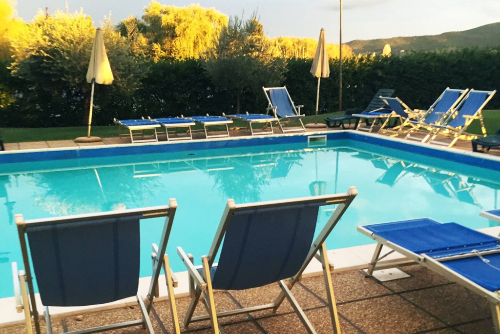 hotel con piscina trasimeno 5